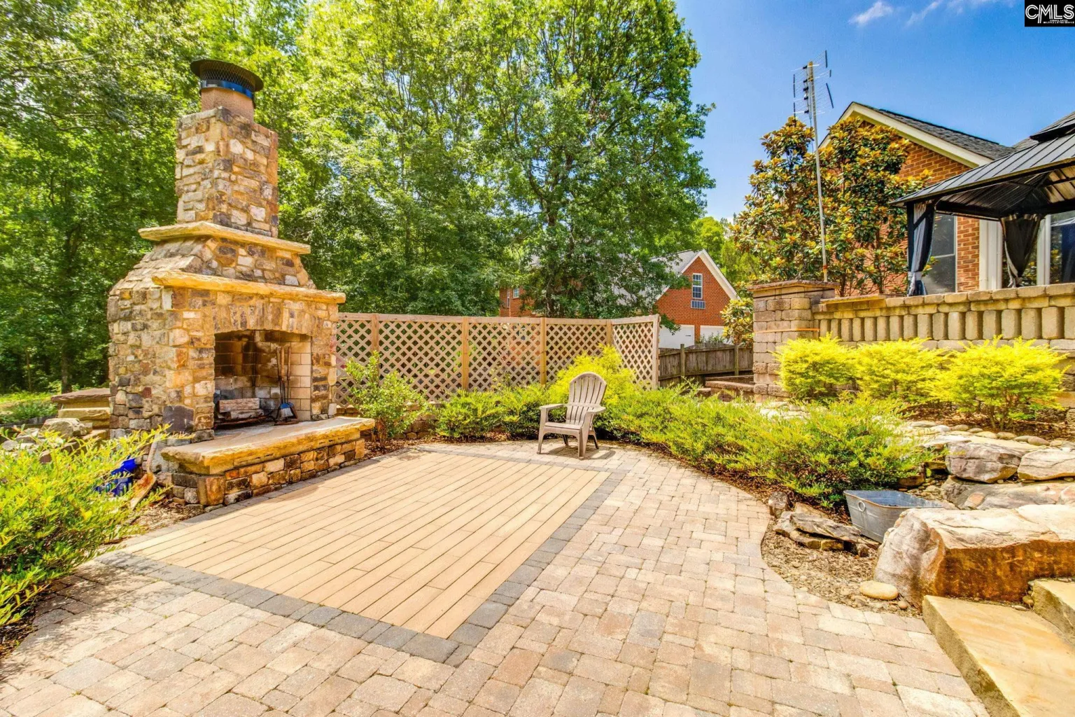 103 Crescent Lake Way