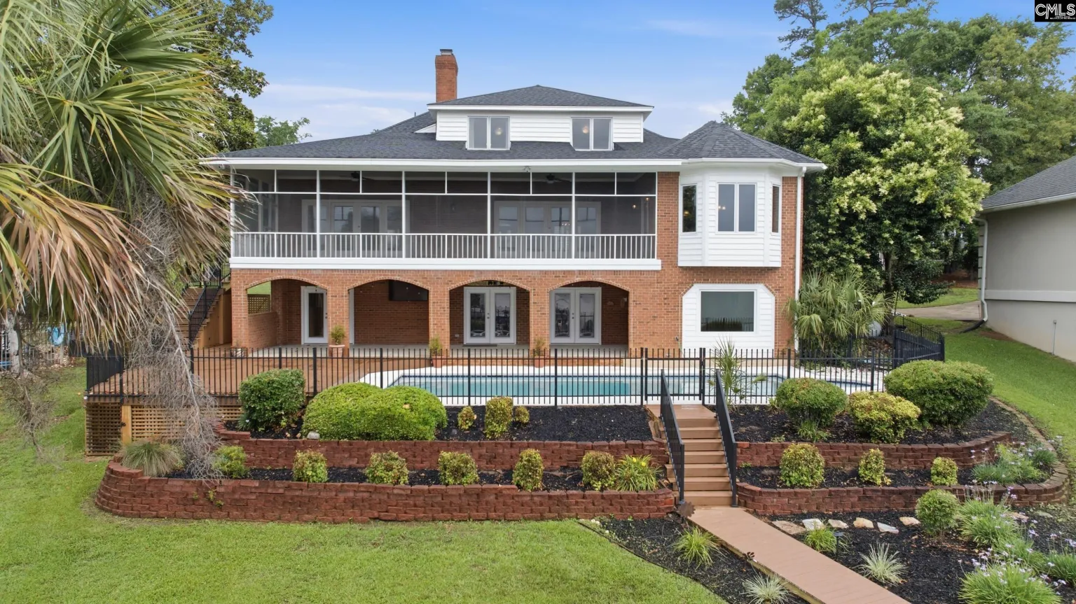304 Racket Road