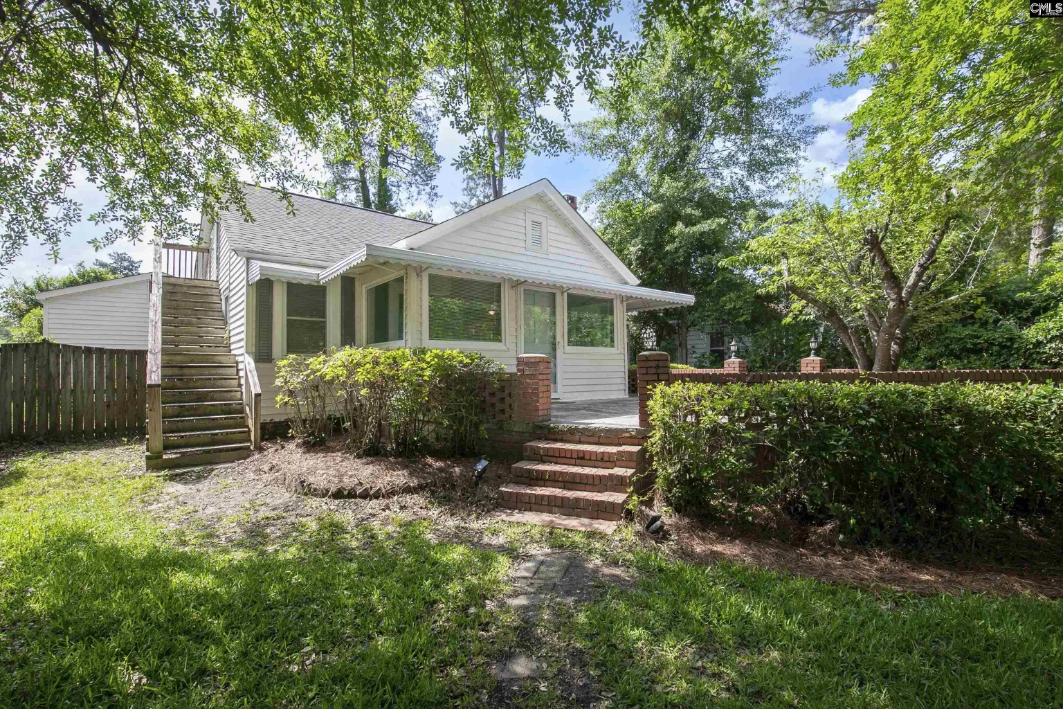 702 Buckingham Road
