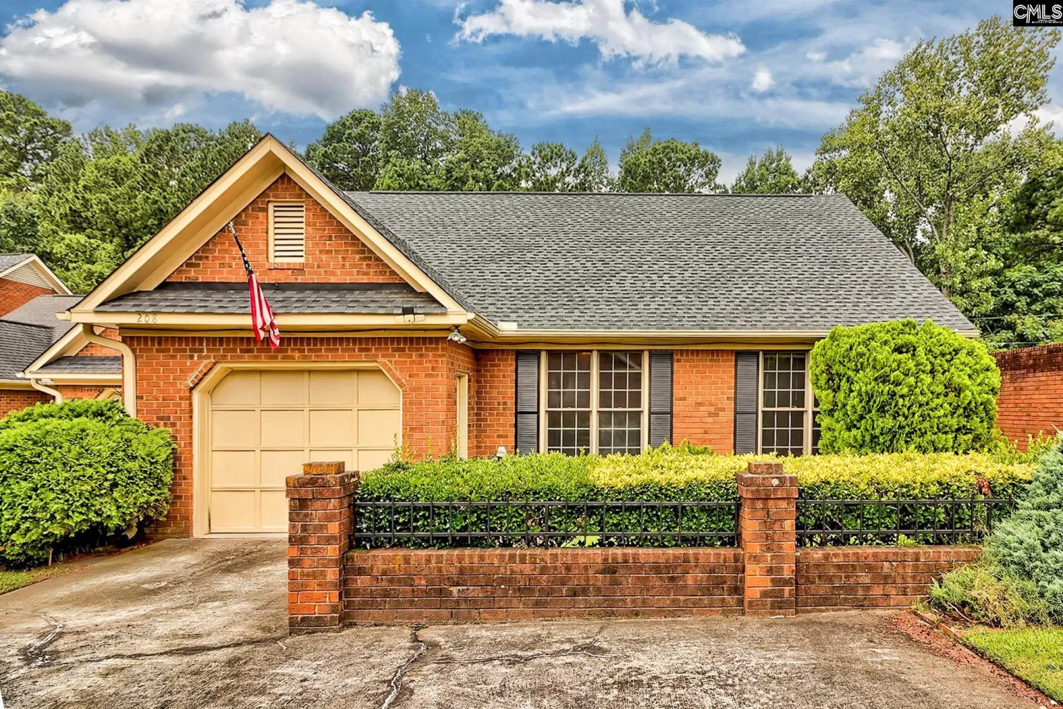 208 Valley Vine Court