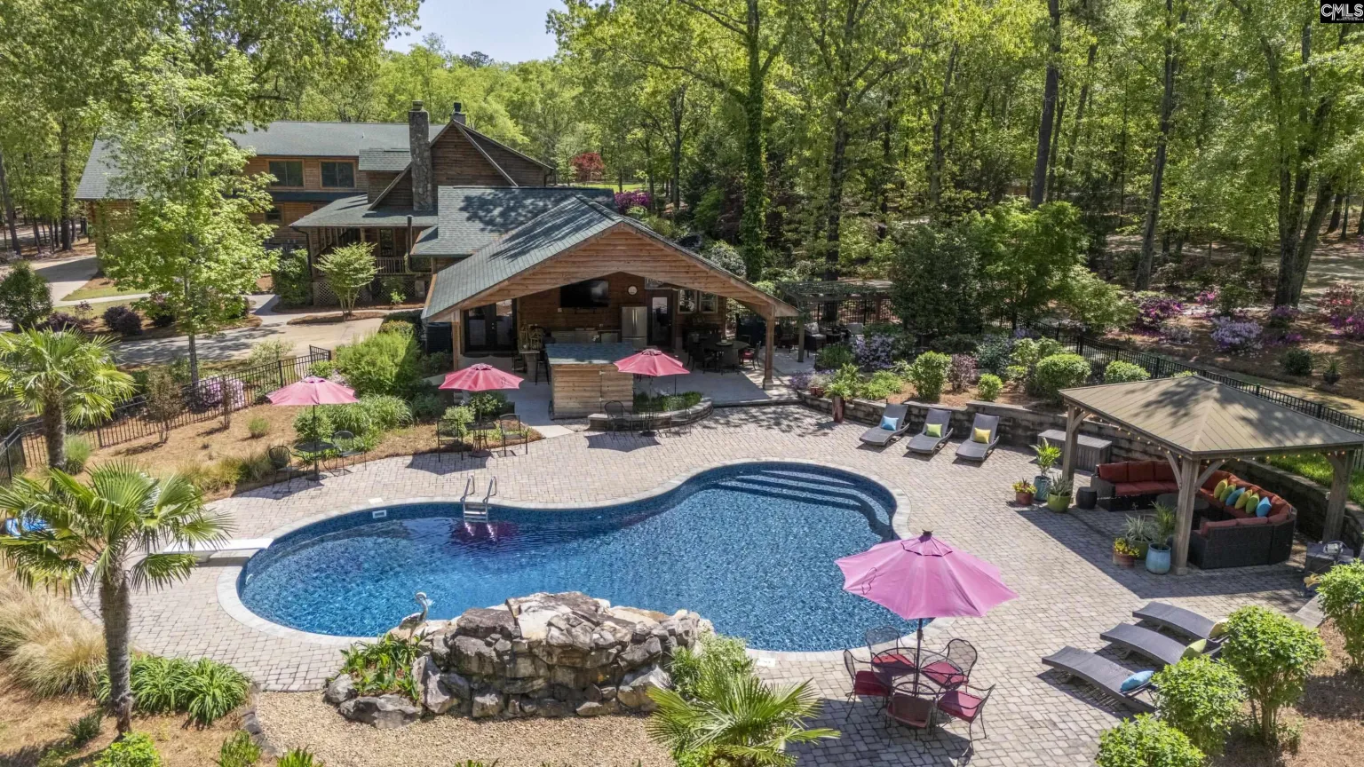 560 Beaver Creek Road