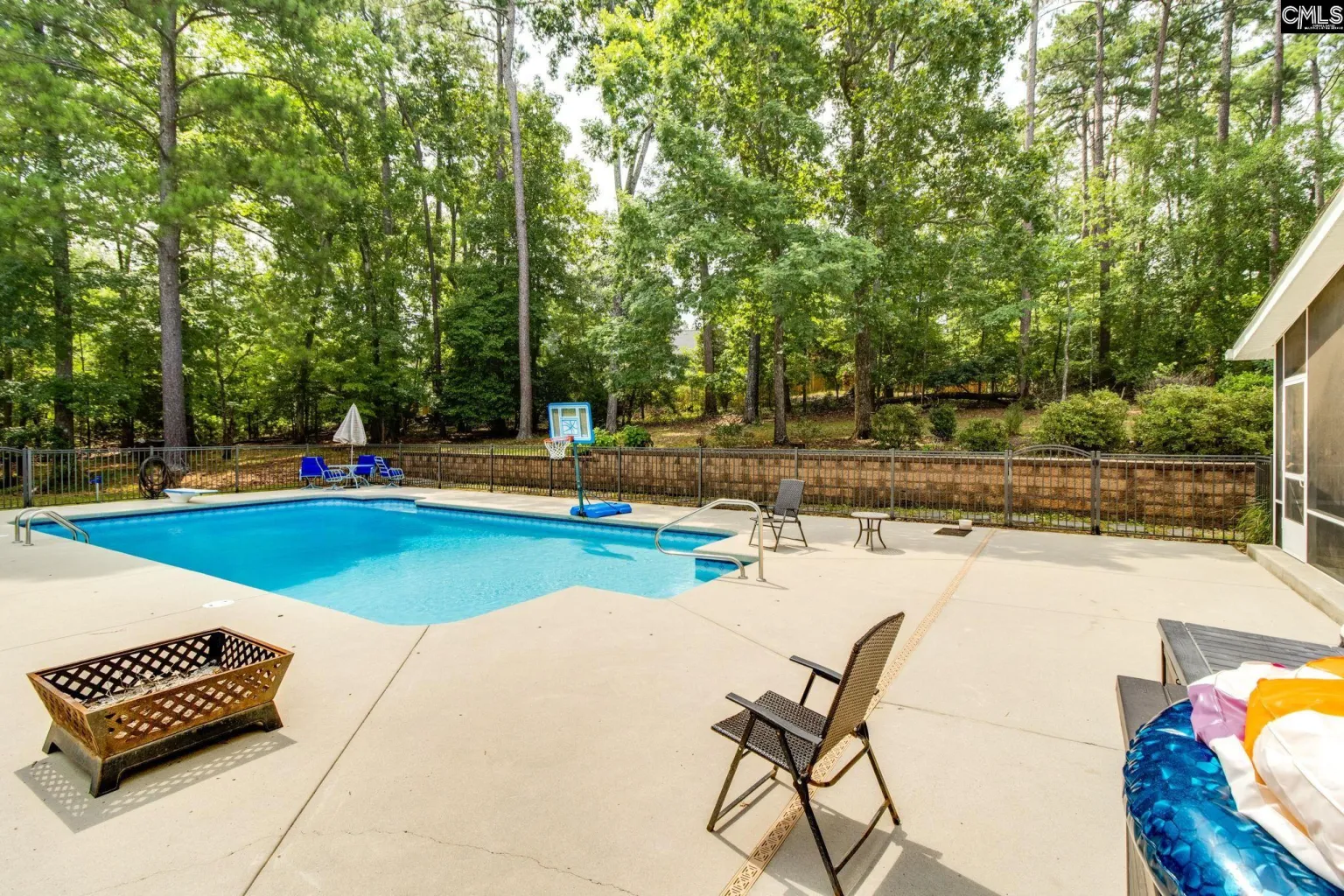 445 Lakemont Drive