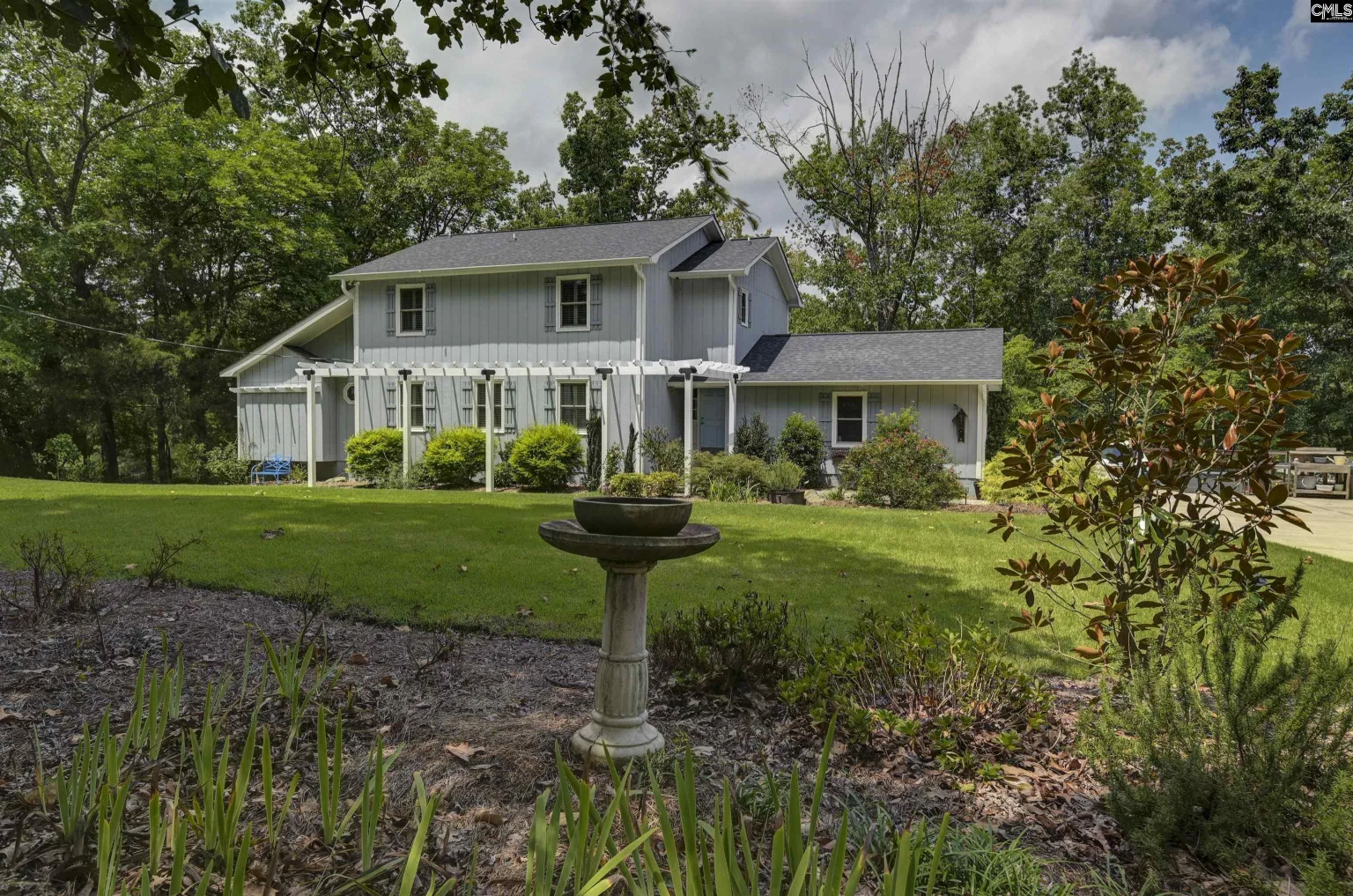 1736 Lake Road
