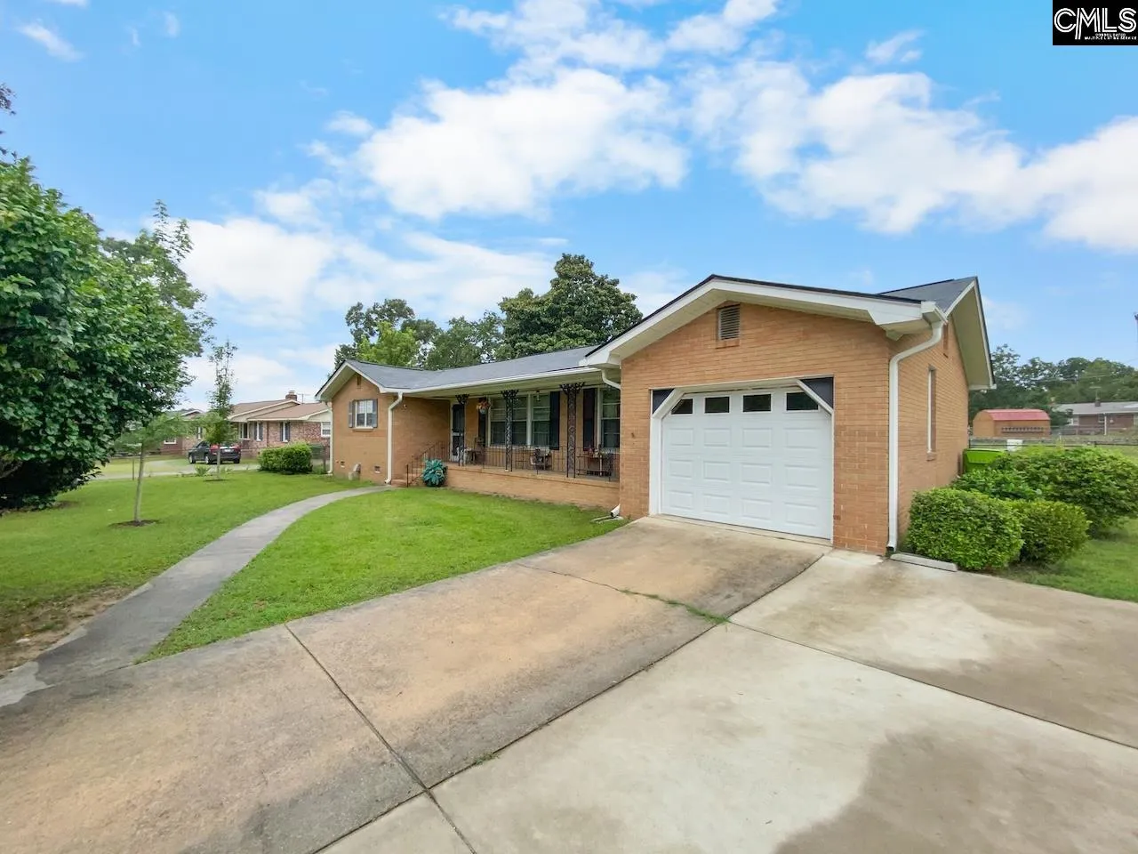 1711 Hazelwood Road
