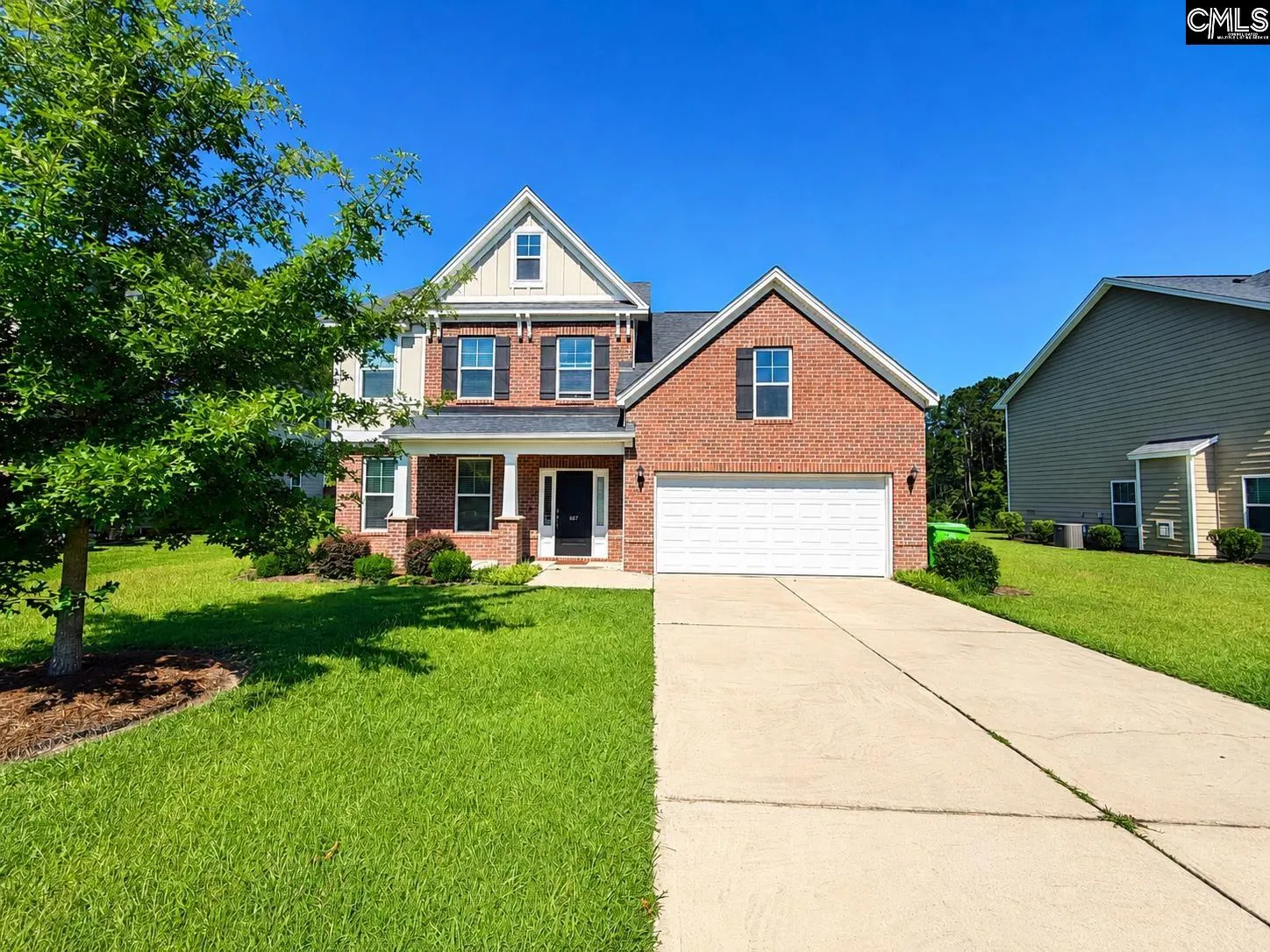 687 Upper Trail