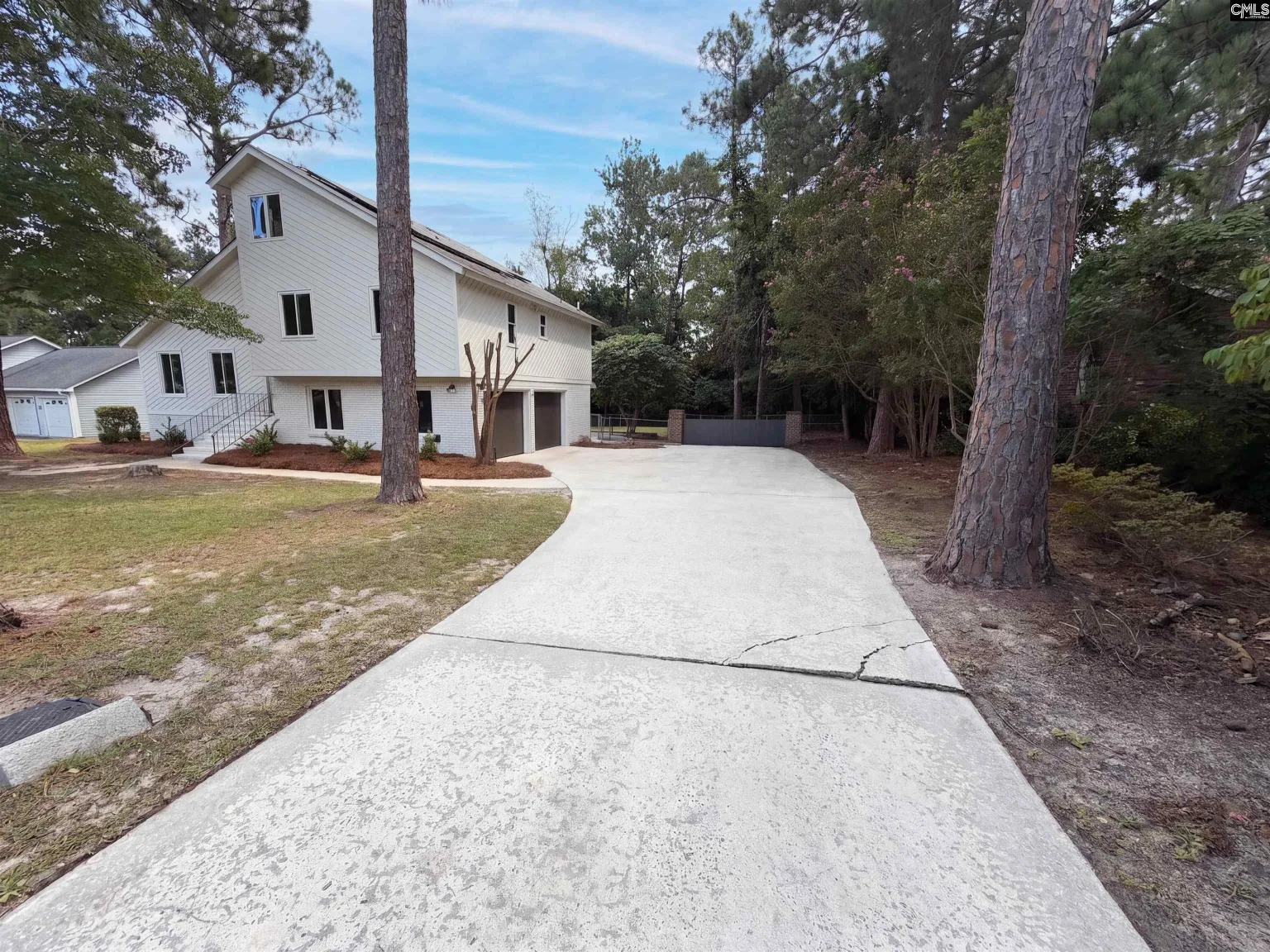 221 Hickory Hill Trail