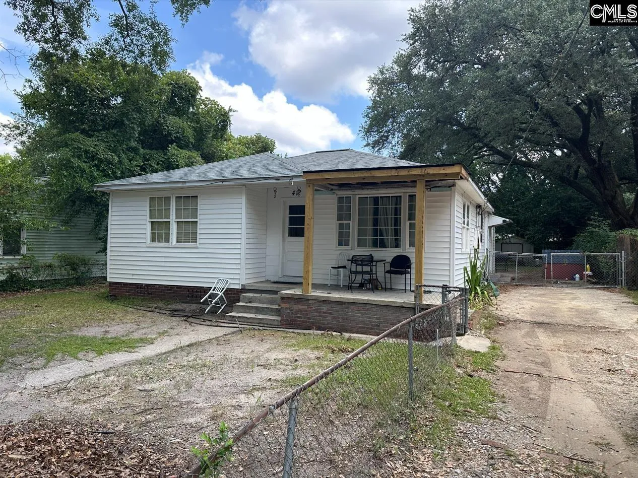 412 Greenwood Road