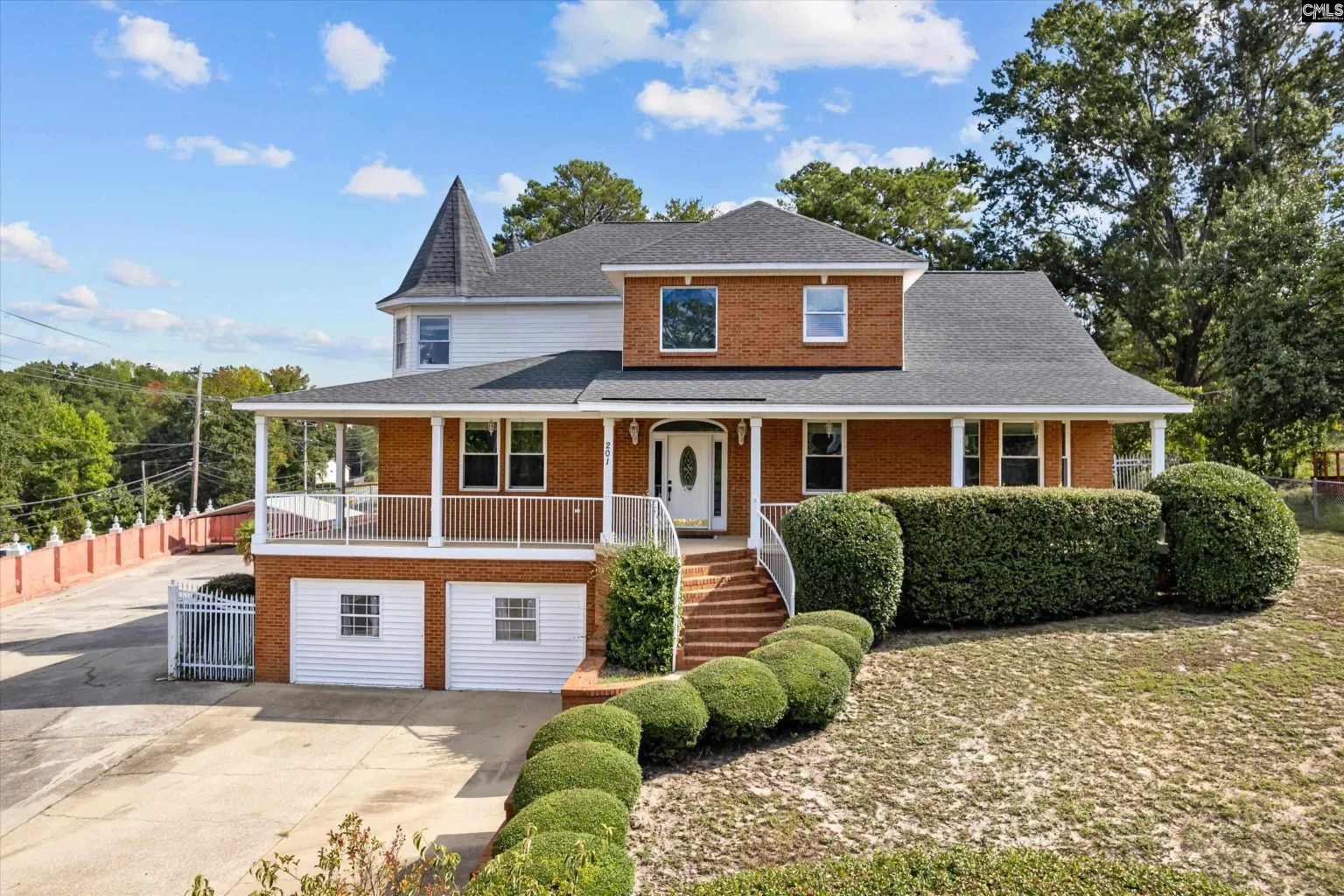 201 Bramblewood Circle