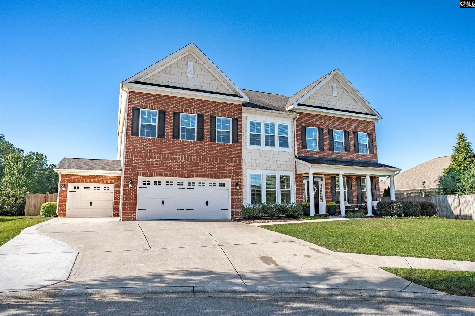 70 Wynterhall Court