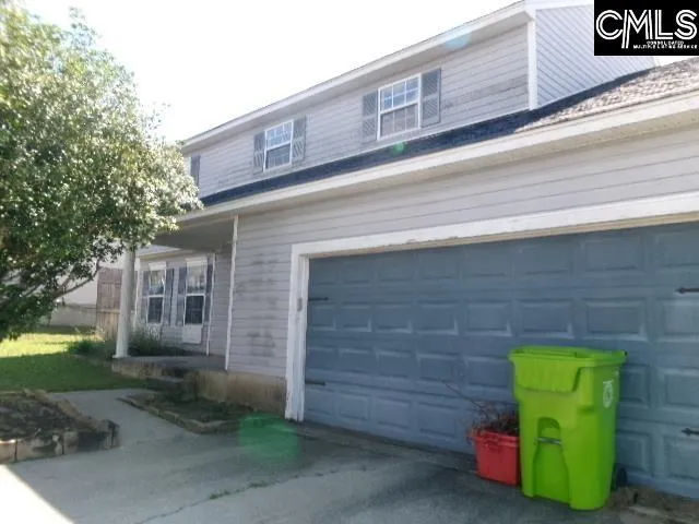 8 High Glen Court