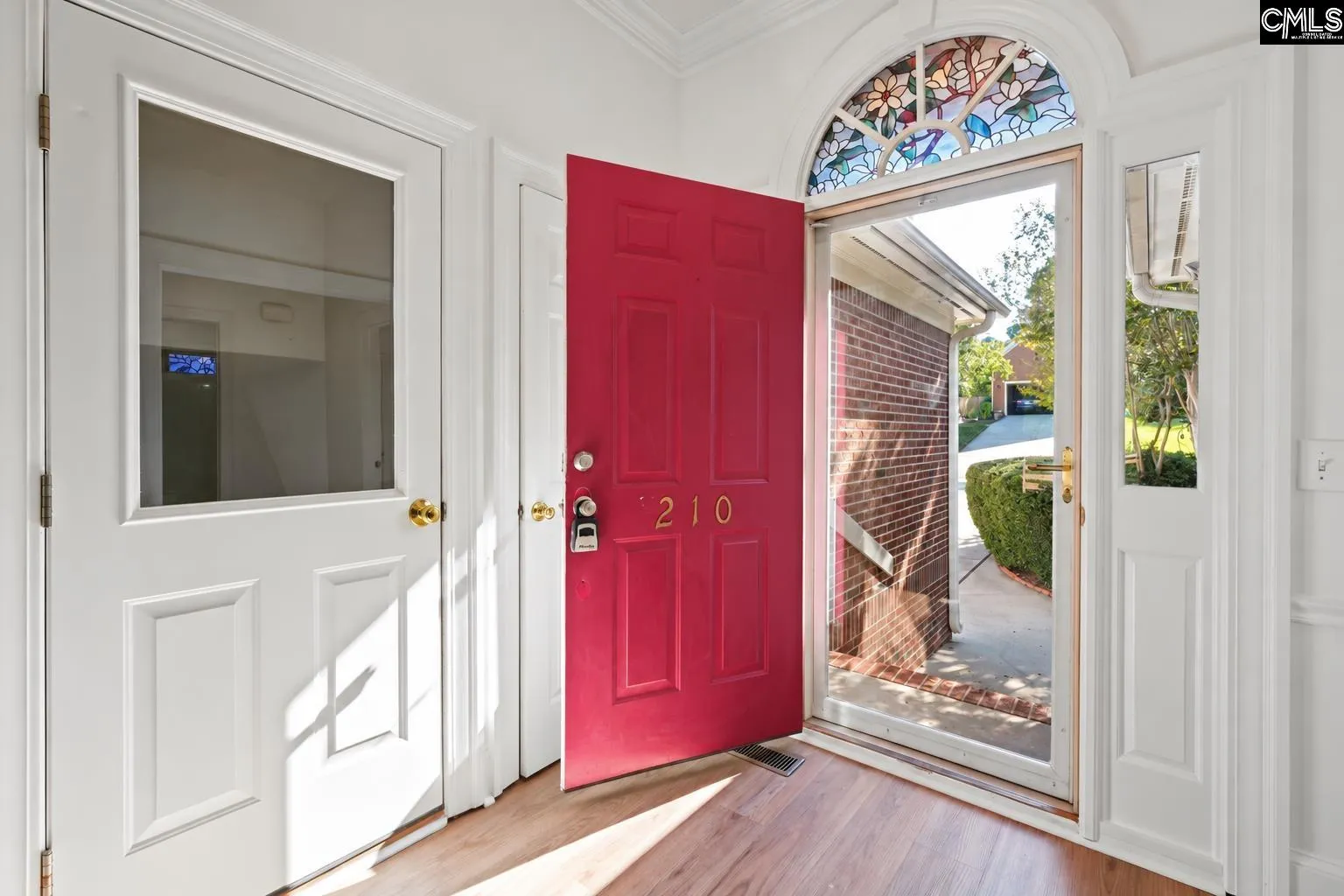 210 Woodlands Ridge Drive