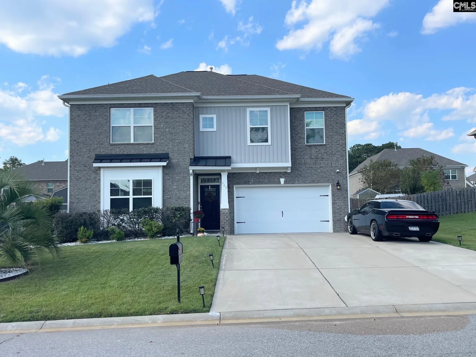 640 Stoneywater Court